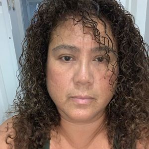 Meet your Posher, Claudia